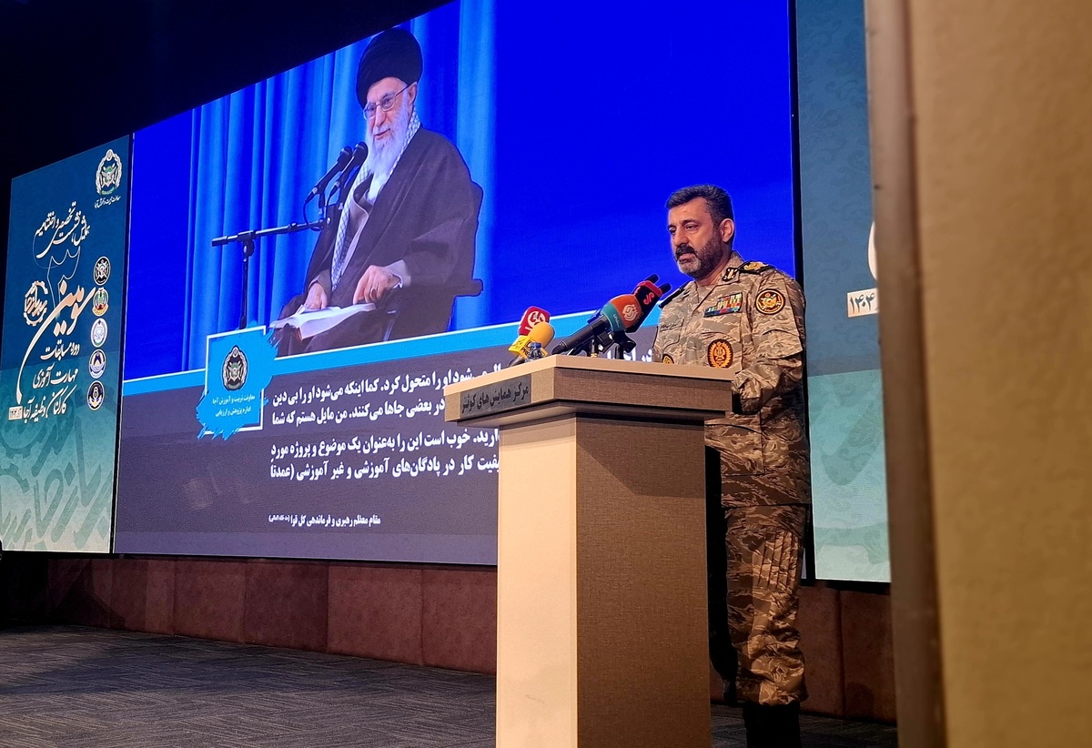 بیش از ۶۹۳ هزار سرباز ارتشی گواهینامه مهارت آموزی گرفته‌اند