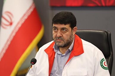 هلال احمر تا پایان اطفای کامل حریق جنگل‌ها در میدان حاضر است