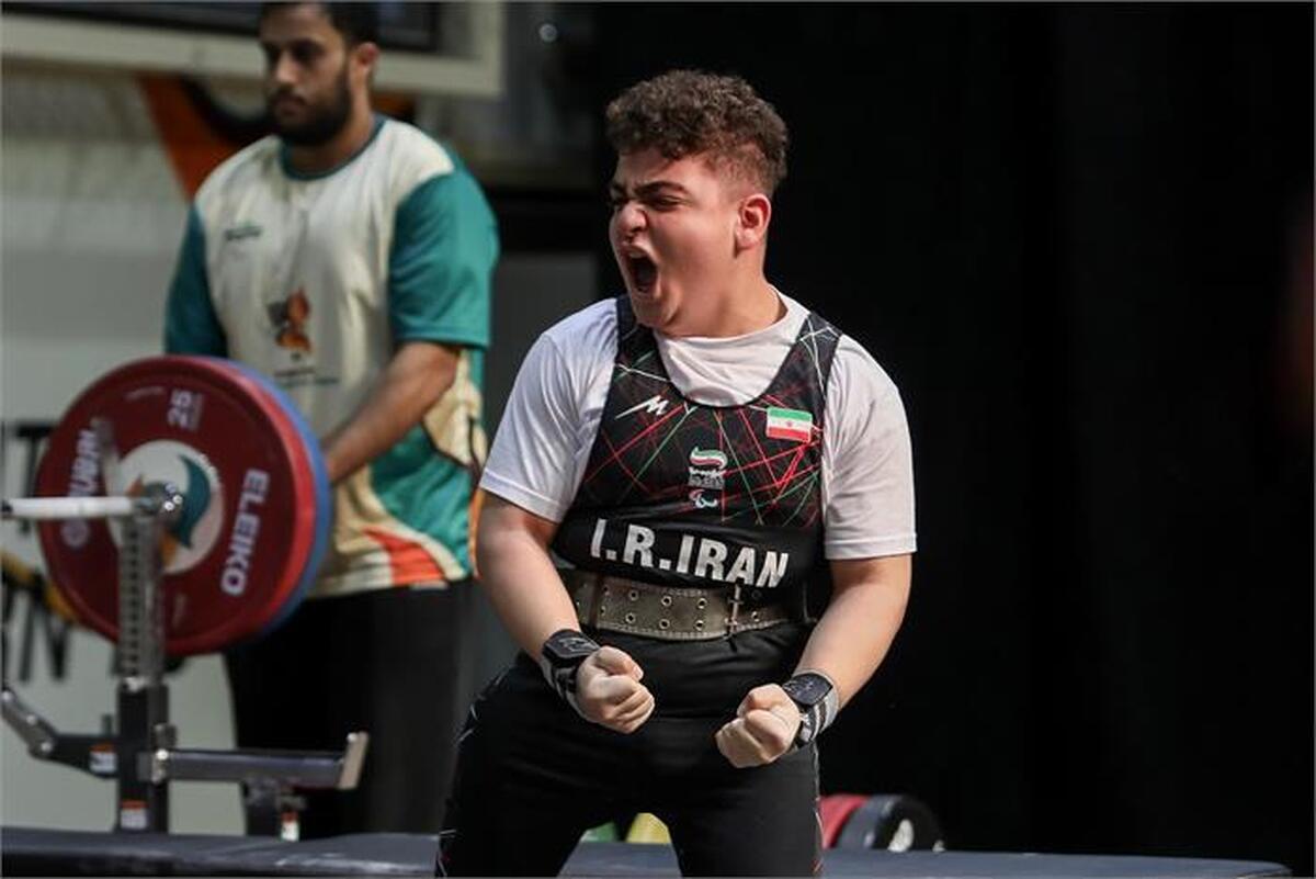 ابوالفضل میرزایی در پاراوزنه&zwnj;برداری  طلایی شد