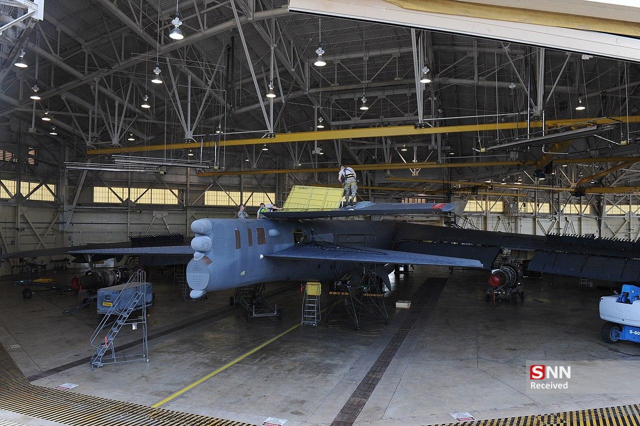 ناقص است لطفاً منتشر نشود////مقایسه قوی ترین بمب افکن اتمی آمریکا و روسیه