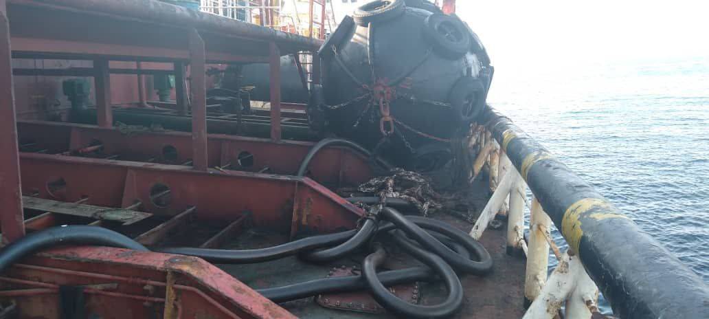 توقیف کشتی نفتکش خارجی به اتهام حمل ۶ میلیون لیتر سوخت قاچاق در دریای عمان