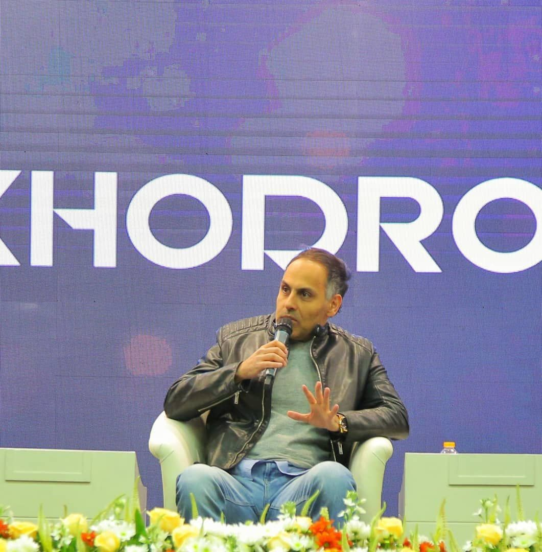 بنزین بیکیفیت و خودروهای فرسوده، متهمان اصلی آلودگی هوا