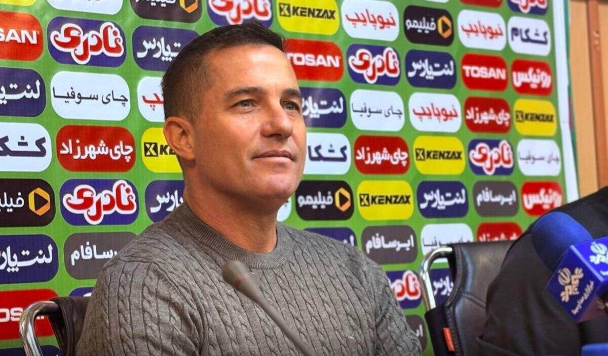 اوسمار ویرا: هفته‌های پایانی نیم‌فصل سرنوشت‌ساز است/ پرسپولیس به دنبال حداکثر امتیاز است