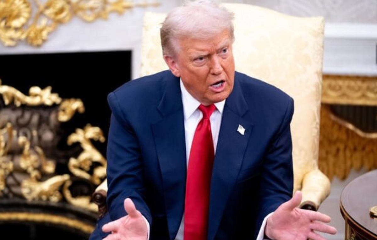 تخریب و توهین به کشور یک خبرنگار توسط ترامپ