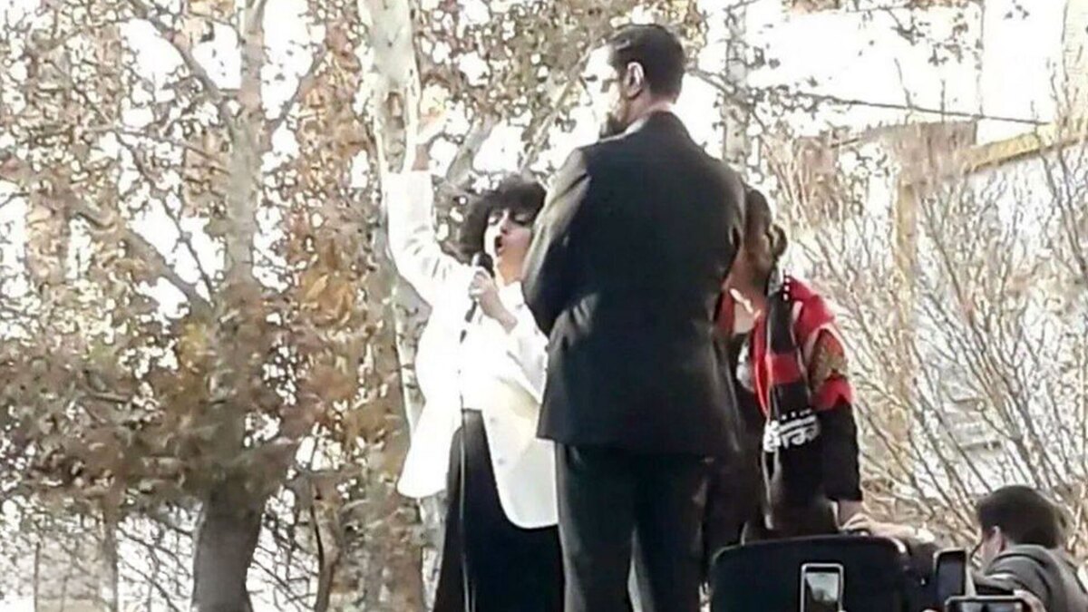 شاه خودخوانده پهلوی و برنده‌ی رقاص جایزه صلح نوبل از کجا پیدایشان شد؟!