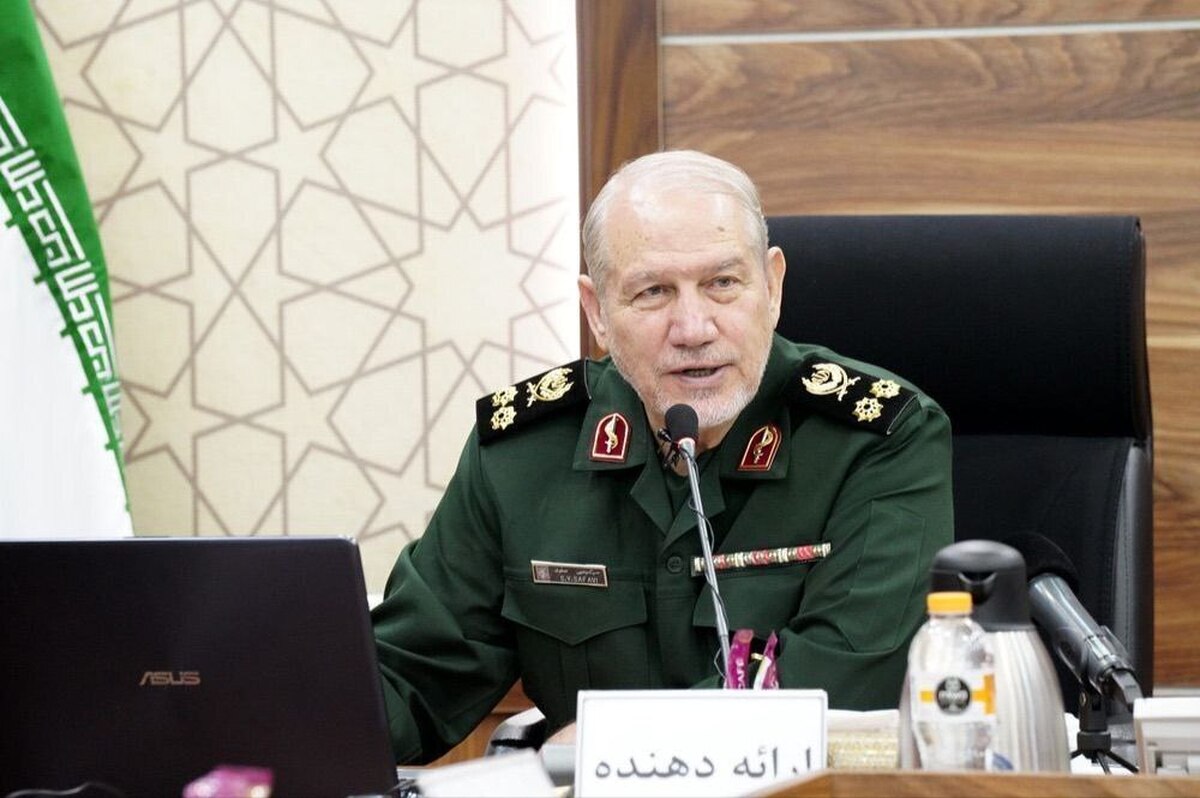 سرلشکر رحیم صفوی: آمریکایی‌ها نمی‌توانند روابط اقتصادی ایران را کنترل کنند