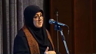 مادران و همسران شهدا خلق کننده استوره‌های جاودان پایداری هستند