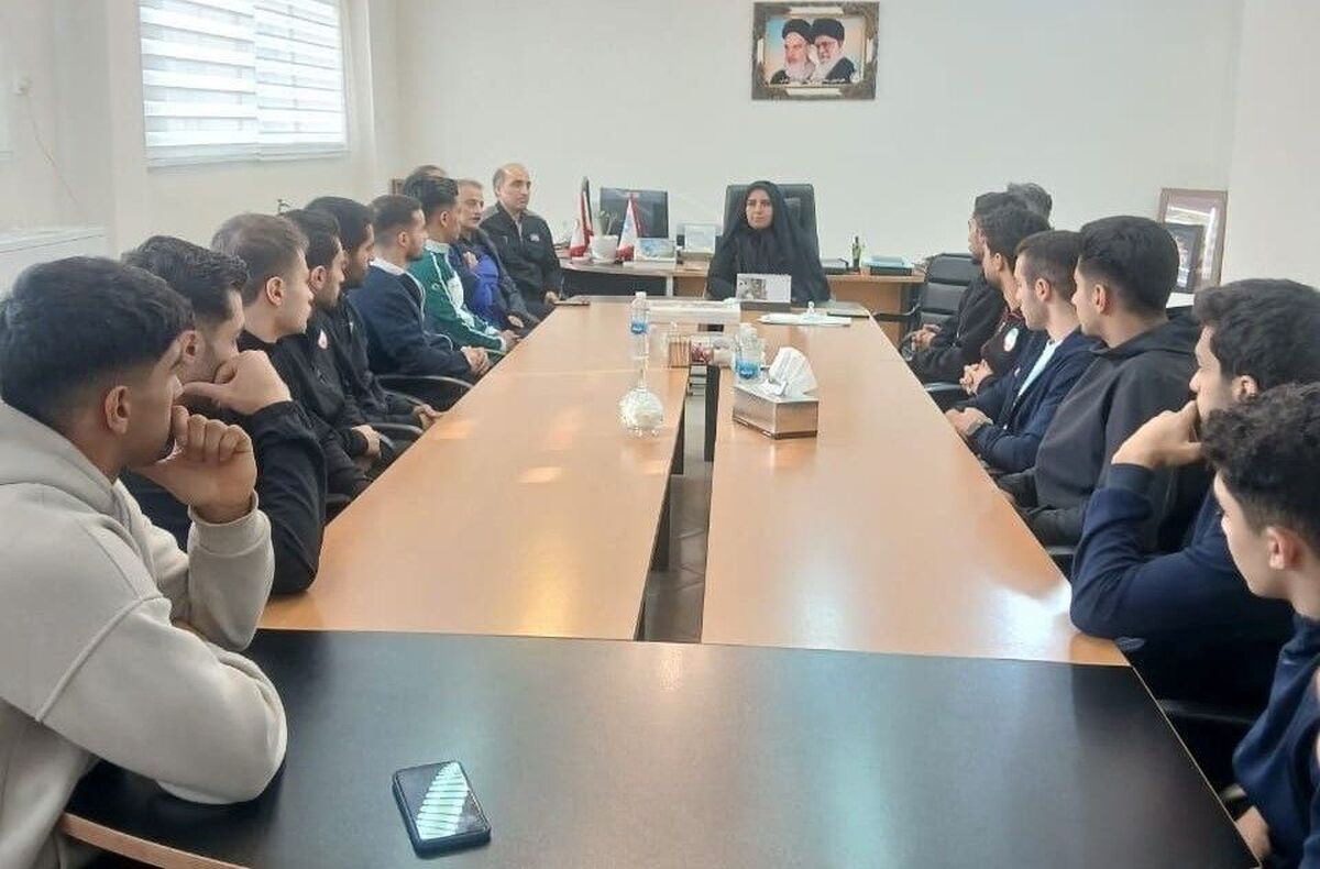 نشست سرپرست فدراسیون ژیمناستیک با اعضای تیم ملی