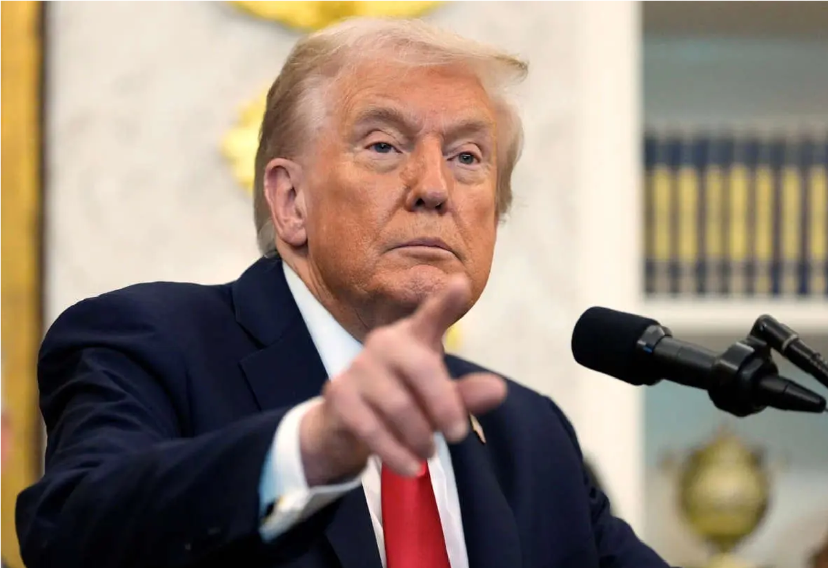 ترامپ دستور اعمال محاصره کامل بر ورود و خروج نفتکش‌های ونزوئلایی را صادر کرد