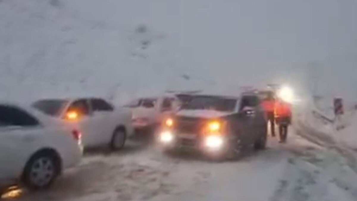 بارش سنگین برف در گردنه سربیژن کرمان