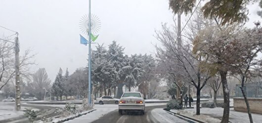 قم سفیدپوش شد / بارش برف پاییزی در ارتفاعات استان قم + فیلم