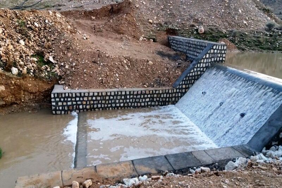 ۱۲۰۰ سازه آبخیزداری هرمزگان به‌طور کامل آبگیری شد