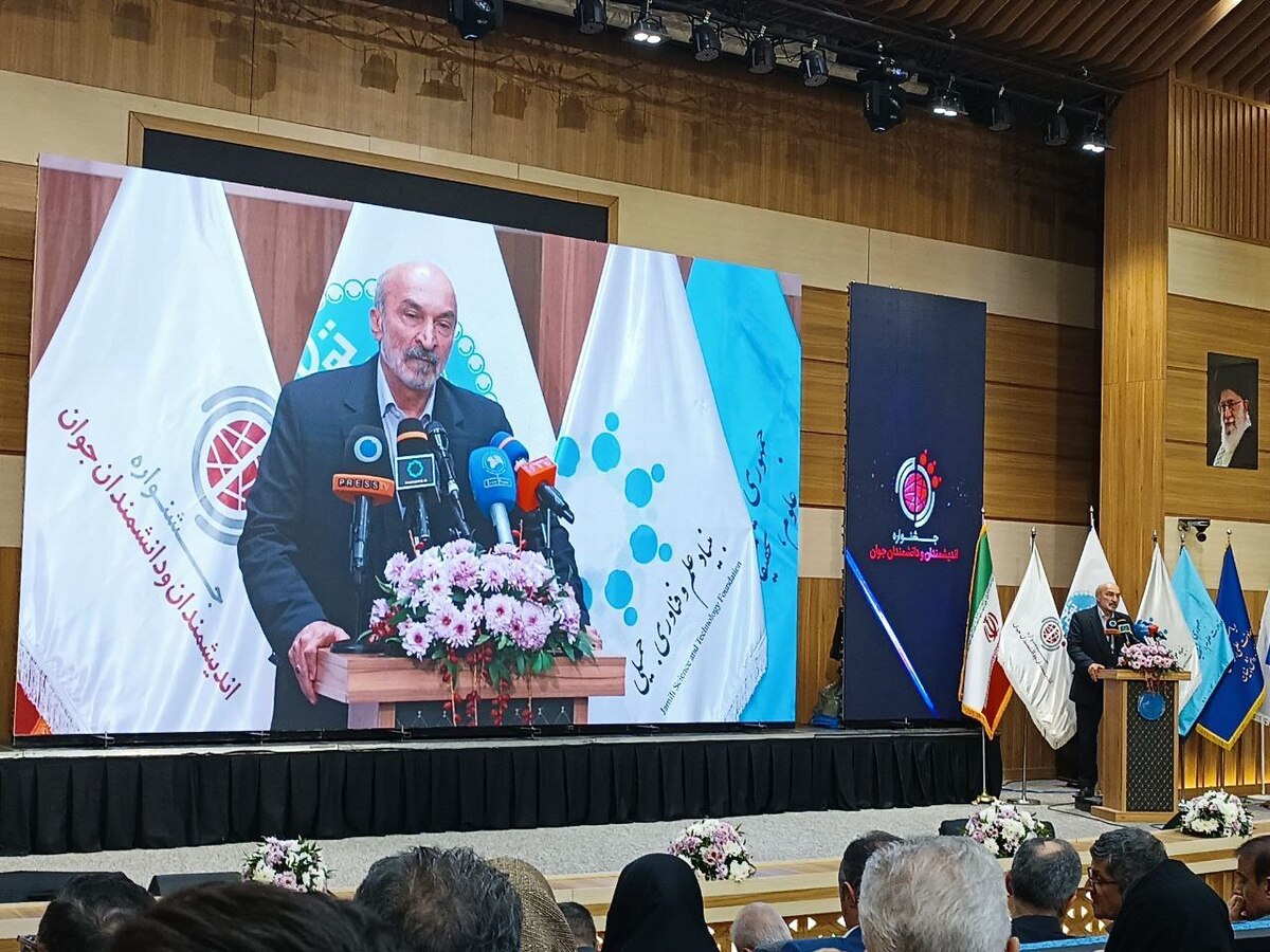 جمیلی: نسل جدید ایران باید مسئولیت مدیریت و توسعه کشور را بر عهده بگیرد