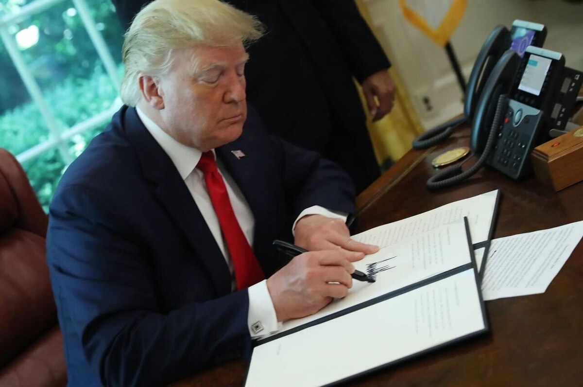 ترامپ بودجه دفاعی ۹۰۱ میلیارد دلاری آمریکا را امضا کرد