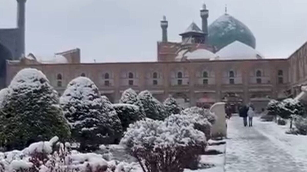 اصفهان با برفشم قشنگه