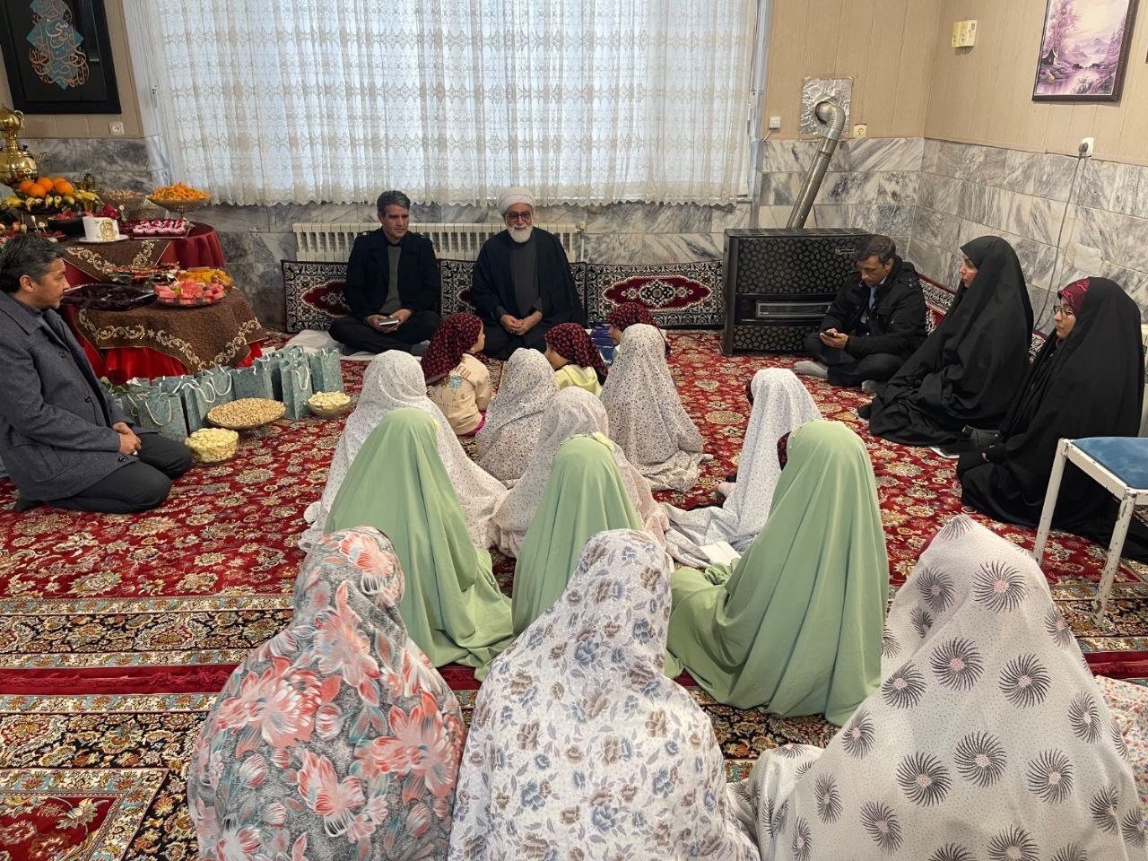 تولیت آستان قدس رضوی، مهمان یلدایی دختران مددجوی بی‌سرپرست و بدسرپرست