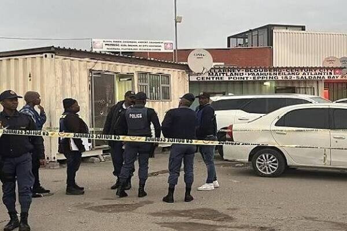 بیش از ۲۰ کشته و زخمی در تیراندازی به عابران در آفریقای جنوبی