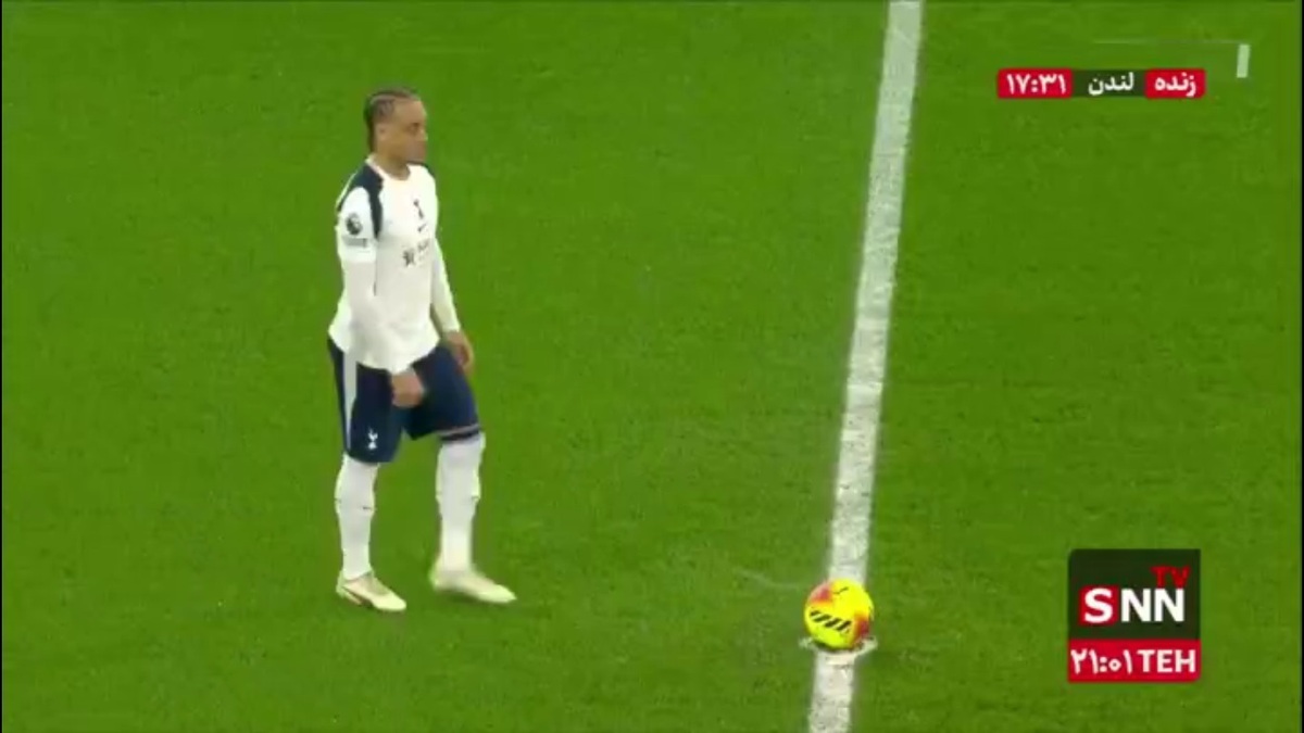 خلاصه بازی تاتنهام 1 لیورپول ۲/ برتری قرمز‌ها در شب گلزنی اکیتیکه و ایساک و اخراج دو بازیکن اسپرز‌ها