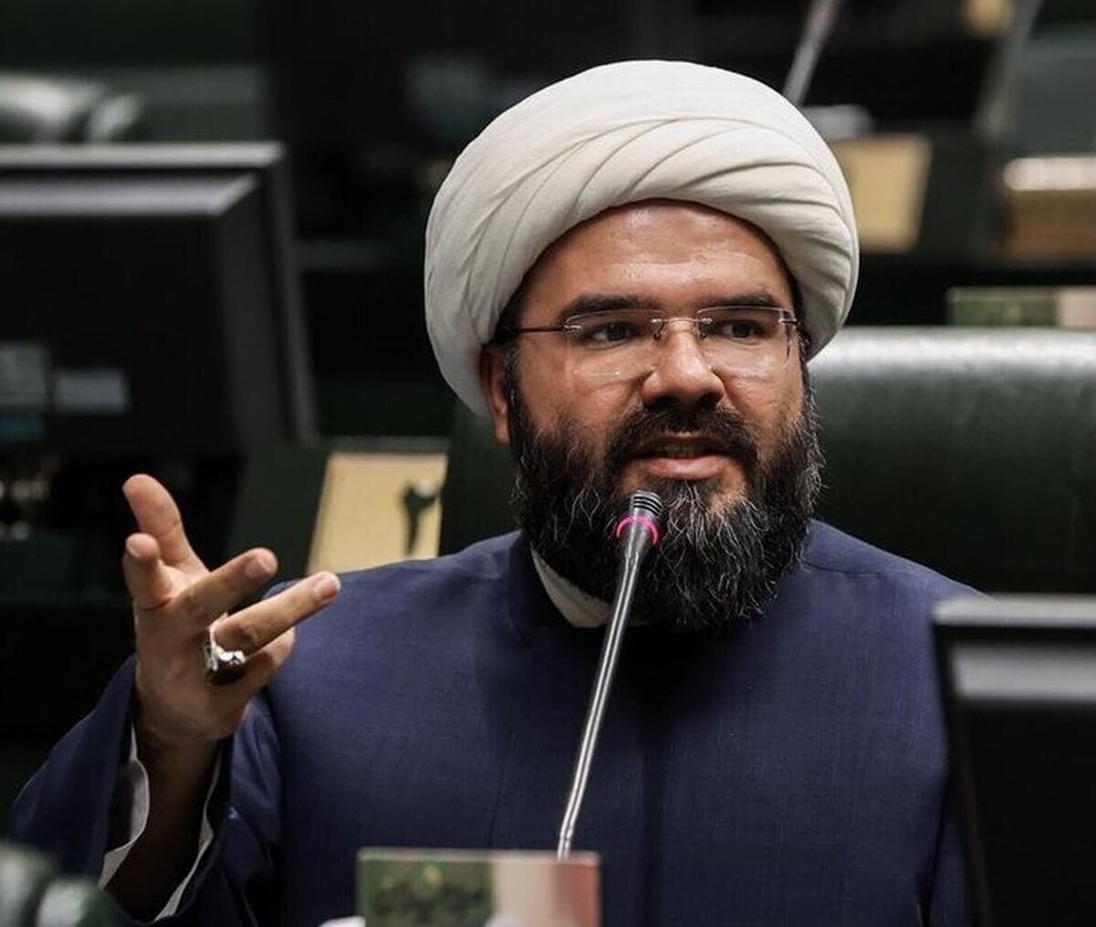 تذکر نیک‌بین به هیات رئیسه: استیضاح وزرای جهادکشاورزی، نیرو و کار حتما در دستور کار قرار بگیرد + فیلم