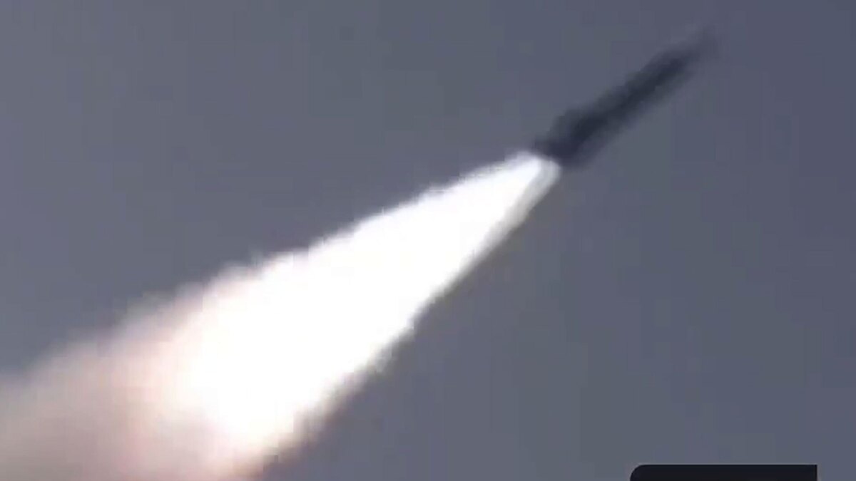 پاکستان موشک بومی ضد کشتی بالستیک آزمایش کرد