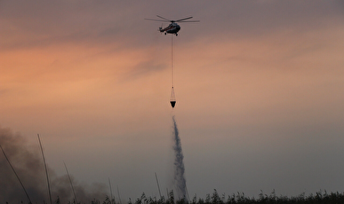 عملیات هلال‌احمر در آتش‌سوزی جنگل‌های ارسباران در منطقه دیزمار / اعزام ۲۱ تیم عملیاتی و یک فروند بالگرد برای اطفای حریق
