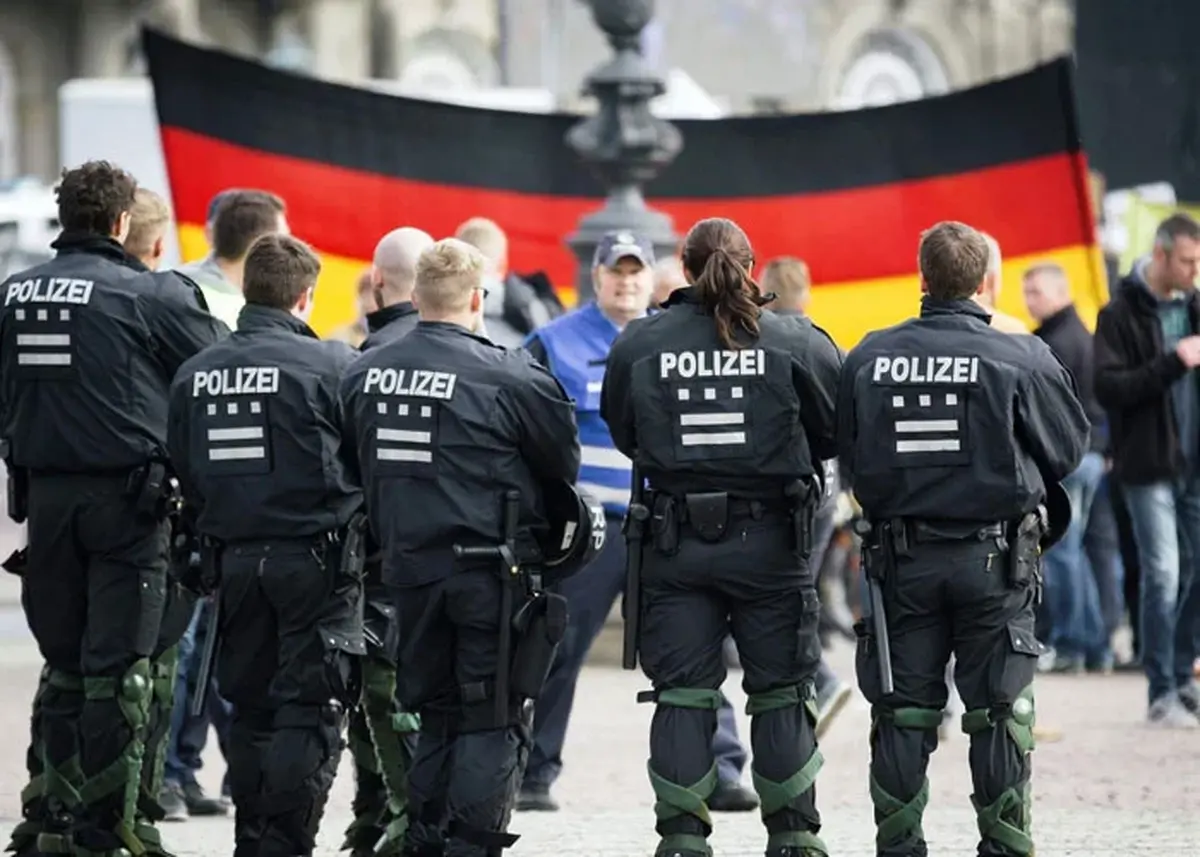 ممانعت پلیس برلین از فعالیت خبرنگار در جریان پوشش تجمع حامی غزه + فیلم