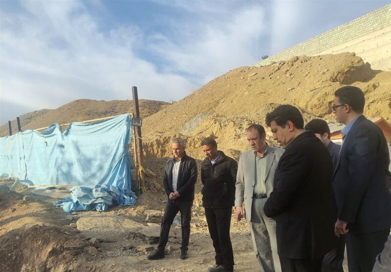 تأکید فرماندار تهران بر تکمیل به‌موقع طرح‌های تأمین آب و تقویت مخازن ذخیره‌سازی