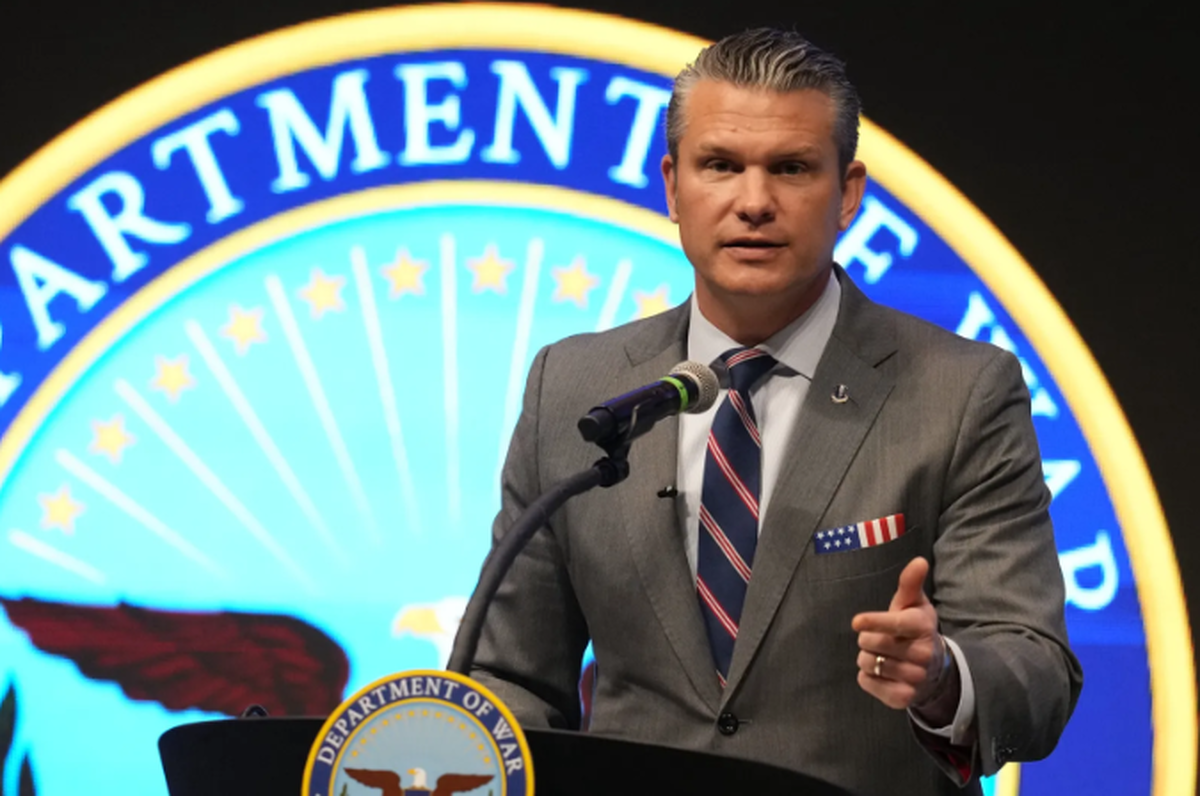 دفاع وزیر جنگ آمریکا از حمله به قایق‌ها در کارائیب