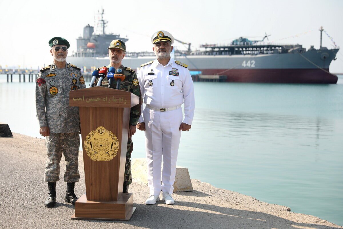 فرمانده کل ارتش: بیگانگان باید منطقه را ترک کنند + فیلم