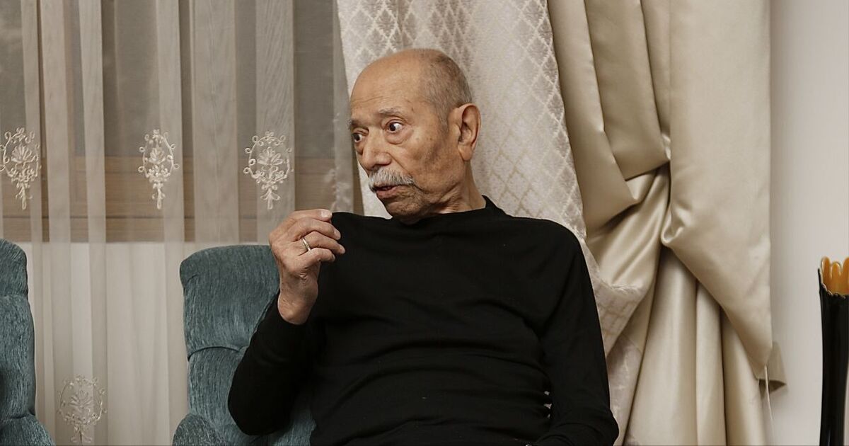 مدیران خانه سینما در عیادت «علی نصیریان» / سفارش استاد به مطالعه یک کتاب