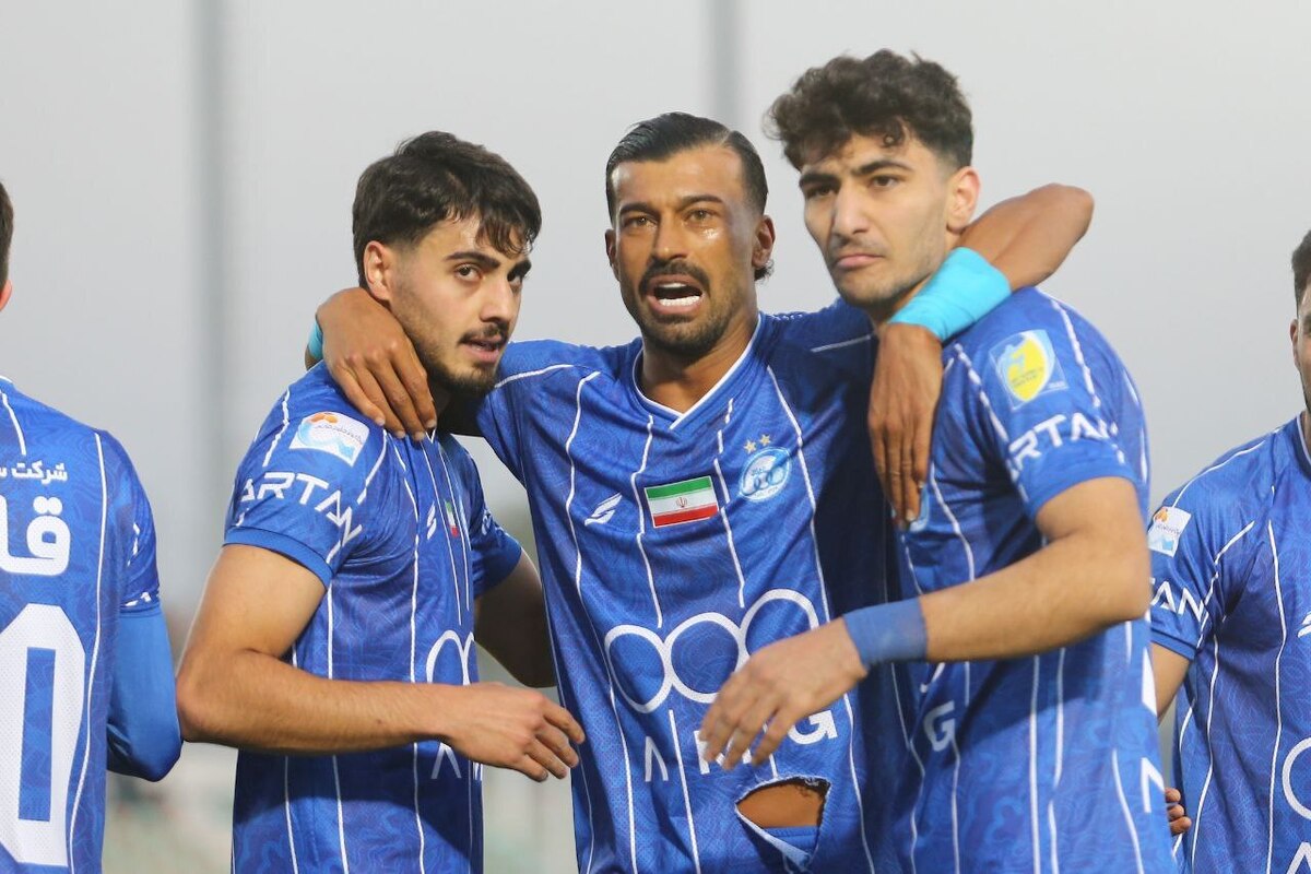 جدول لیگ برتر پس از برد استقلال مقابل فولاد / آبی ها صدرنشین پیش از دربی +عکس