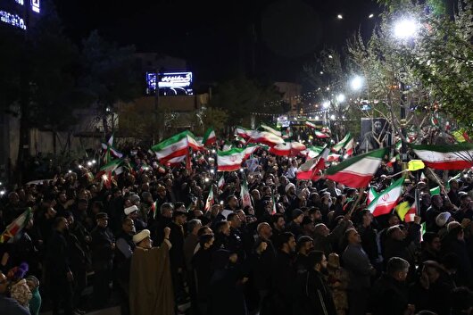 اجتماع بزرگ مردمی شب‌های اقتدار شهرستان سمنان از دریچه دوربین