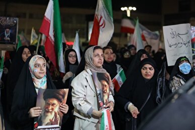 به یاد «خامنه‌ای»، عزیز ایران | بیستمین شب پاسداری از امنیت به پرچمداری مردم مشهد (۲۹ اسفند ۱۴۰۴) + فیلم