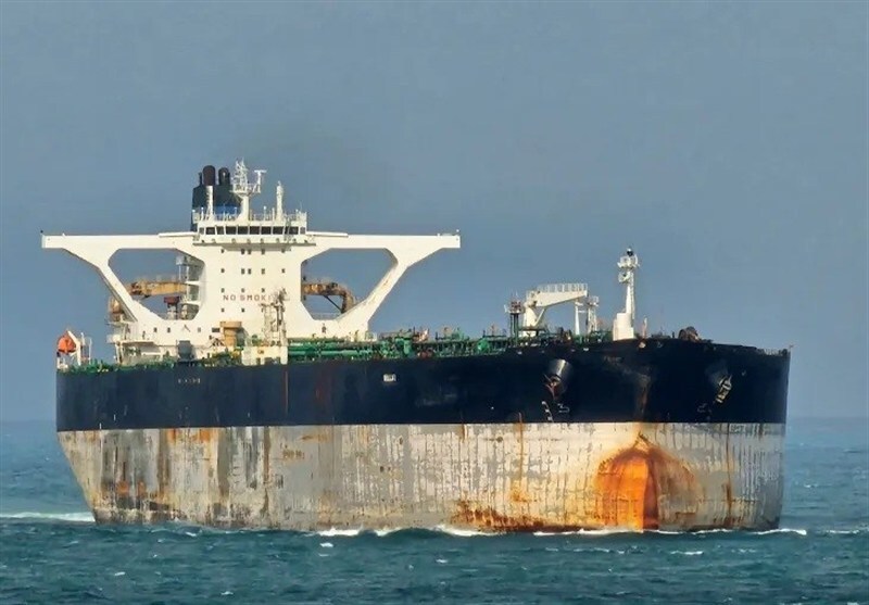 پاسخ وزارت نفت ایران به آمریکا: اساساً نفت مانده روی آب نداریم