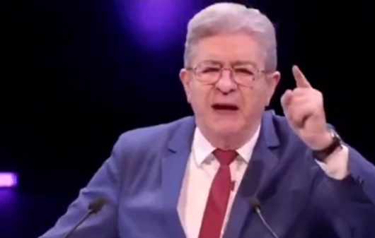 ایران در حال دفاع مشروع از خود است