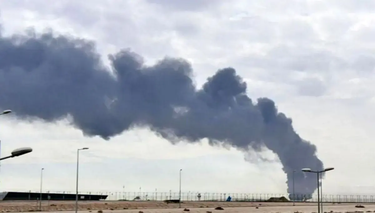 آتش&zwnj;سوزی گسترده در کارخانه آلومینیوم امارات پس از حمله تلافی&zwnj;جویانه ایران + فیلم