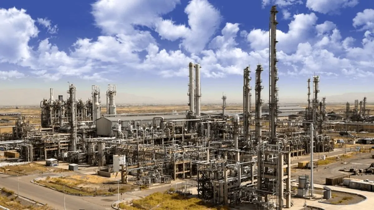 آتش حمله هوایی شب گذشته دشمن به پتروشیمی تبریز مهار شد