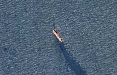 هدف قرار گرفتن یک کشتی کانتینری با پرچم لیبریا در نزدیکی ساحل عربستان