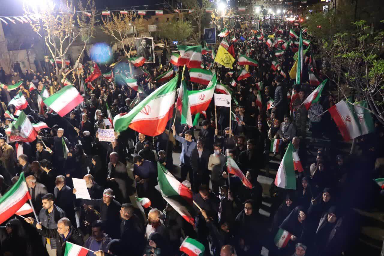 اجتماع «شبهای اقتدار» مردم کویری سمنان یکماهه شد/ ادامه میدان داری مردم سمنان در خیابان+ تصاویر