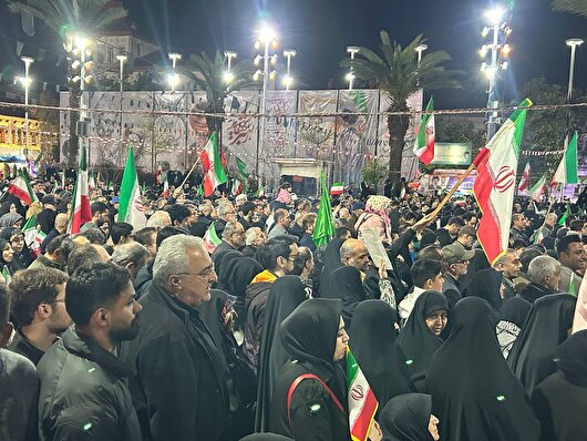 طنین عشق به وطن در دیار باران/همخوانی حماسی سرود ملی در رشت+فیلم