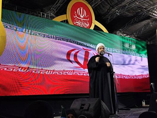 تک تک مردم رشت یک میرزا کوچک هستند/مردم پرنشاط و پرقدرت در میدان باشند