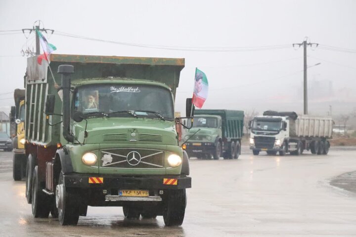 بیعت و رژه&zwnj; ی خودروی کامیون داران خراسان با رهبر انقلاب