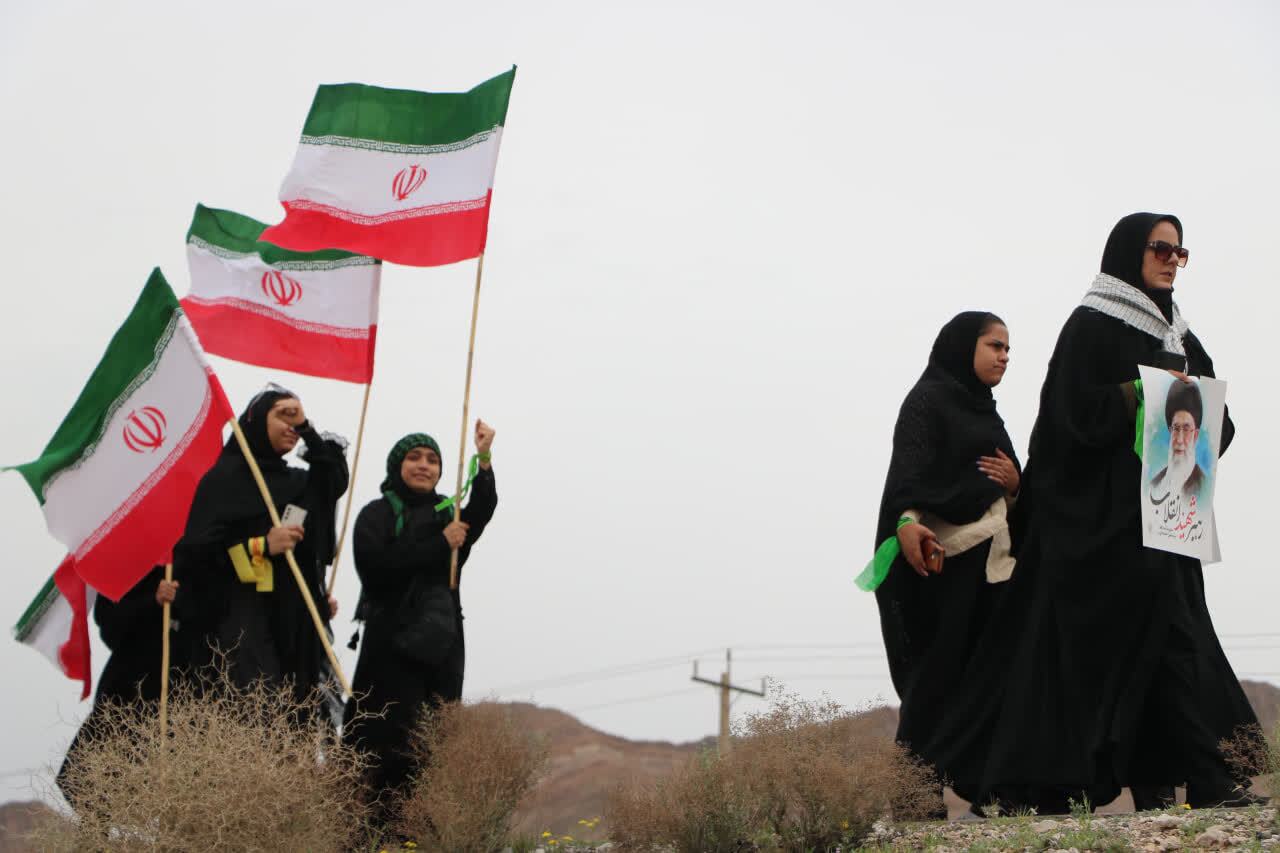 بر پایی کاروان پیاده&zwnj;روی حرم تا حرم در کرمان در بیعت با امام خامنه&zwnj;ای