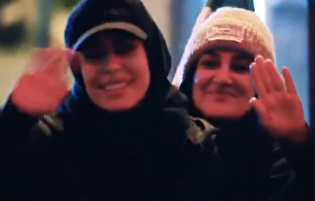 چقدر گرفتی تا شرکت بکنی؟