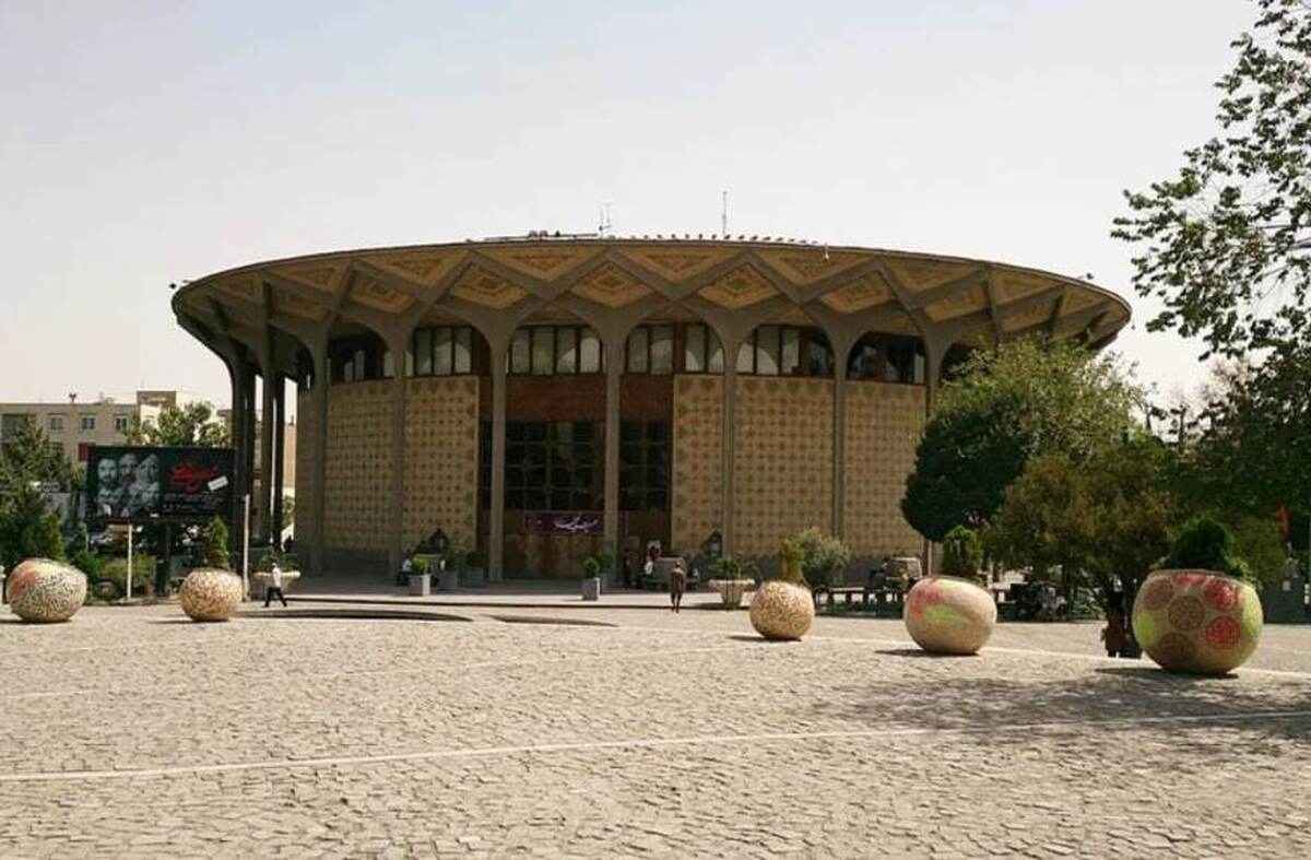 تئاتر شهر تهران &laquo;میعادگاه هنرمندان&raquo; شد/ فضایی برای تجدید دیدار اهالی هنر و مردم