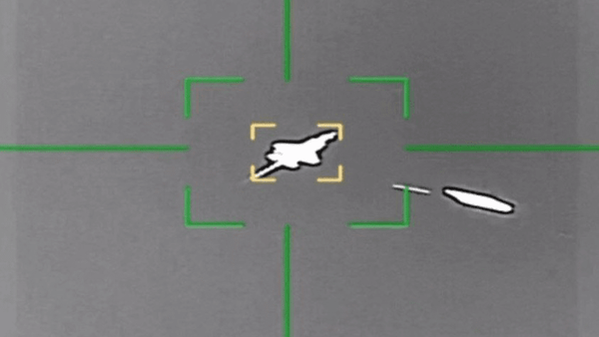 شکار دومین F35 آمریکا در آسمان مرکزی ایران توسط پدافند سپاه+تصاویر بقایای جنگنده