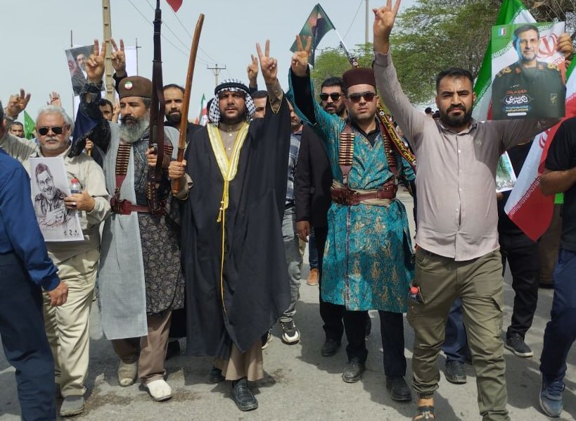 مراسم تشییع و خاکسپاری شهید دریابان تنگسیری در آبادان + فیلم مراسم تشییع و خاکسپاری شهید دریابان تنگسیری در آبادان + فیلم