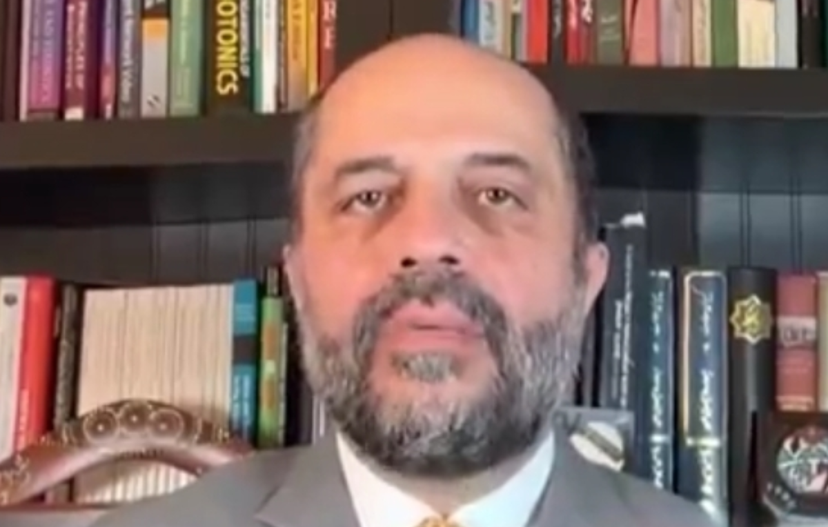 علی افشاری، چهره سیاسی مخالف ایران؛ در سخنرانی اخیر ترامپ، خبری از اقتدار نبود بلکه یک پیرمرد خسته و درمانده با حرف&zwnj;های تکراری را نشان می&zwnj;داد