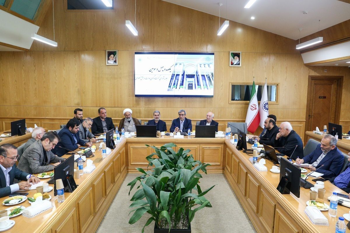 خراسان رضوی به کمک صنایع بزرگ کشور می&zwnj;رود | مظفری: تولیدکنندگان استان برای بازسازی خسارات صنایع کشور اقدام کنند