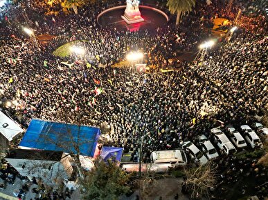 غوغای غیرت گرگانی‌ها در شب سی‌و پنجم/ محکم و استوار ایستاده‌ایم